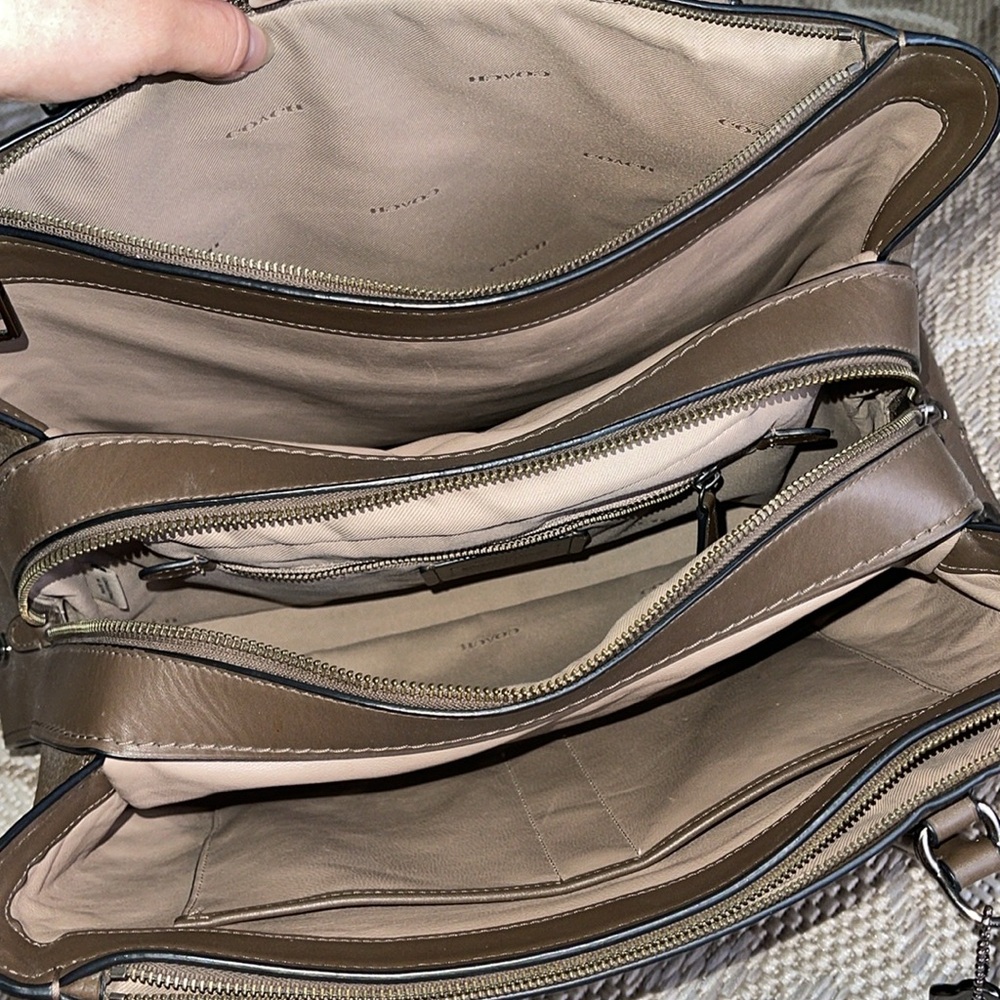 Coach Brooklyn 34 Carryall Bag💼 - Picture 10 of 16